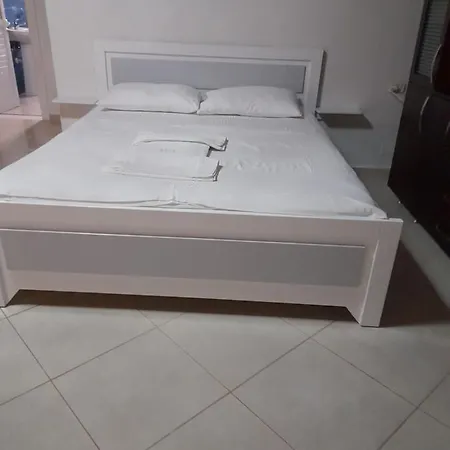 Apartment Nedin Ksamil