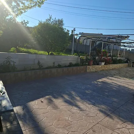 Διαμέρισμα Nedin Εξαμίλιο
