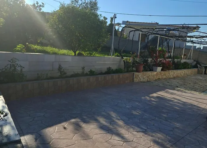 Apartment Nedin Ksamil